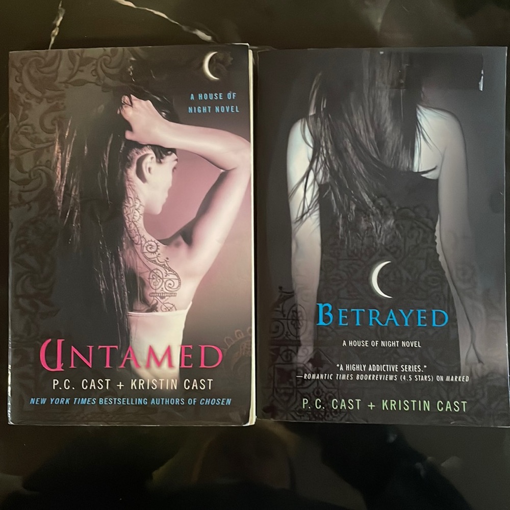 Book ~ House of Night Betrayed & Untamed
